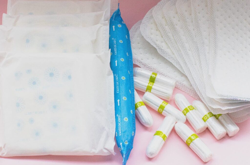 fotos de vários tipos de proteção menstrual 